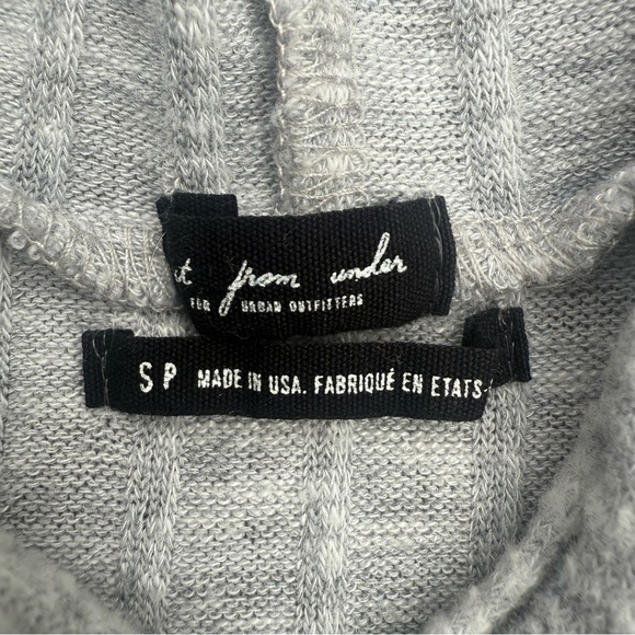 Urban outfitters super soft sweater - Picture 6 of 6